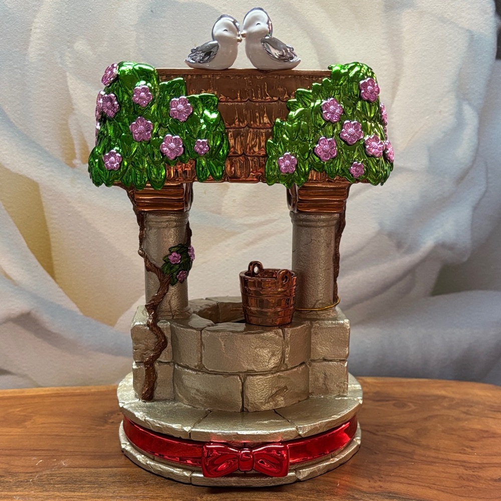 Bath & Body Works Disney Snow White 3-wick Candle Holder